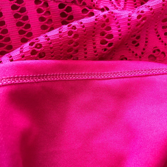 NWOT Lovely Fuchsia Pink Embroidered Below Knee Dress Size: M - Picture 13 of 13